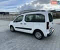 Белый Ситроен Берлинго, объемом двигателя 1.6 л и пробегом 240 тыс. км за 7650 $, фото 13 на Automoto.ua