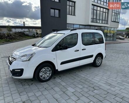 Белый Ситроен Берлинго, объемом двигателя 1.6 л и пробегом 240 тыс. км за 7650 $, фото 8 на Automoto.ua