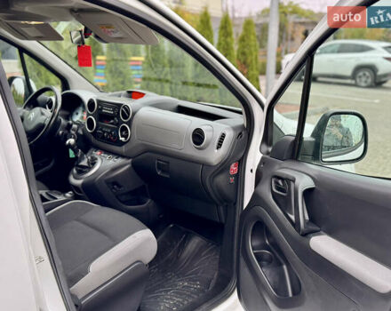 Белый Ситроен Берлинго, объемом двигателя 1.6 л и пробегом 192 тыс. км за 8850 $, фото 16 на Automoto.ua