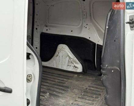 Белый Ситроен Берлинго, объемом двигателя 1.6 л и пробегом 288 тыс. км за 9490 $, фото 7 на Automoto.ua