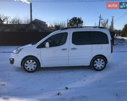 Білий Сітроен Берлінго, об'ємом двигуна 1.6 л та пробігом 233 тис. км за 9850 $, фото 1 на Automoto.ua