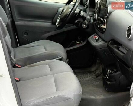 Белый Ситроен Берлинго, объемом двигателя 1.6 л и пробегом 288 тыс. км за 9490 $, фото 12 на Automoto.ua