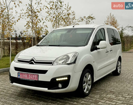Белый Ситроен Берлинго, объемом двигателя 1.6 л и пробегом 192 тыс. км за 8850 $, фото 1 на Automoto.ua