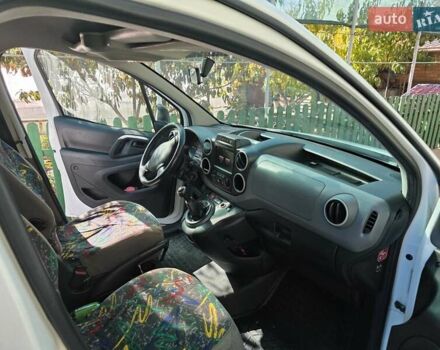 Белый Ситроен Берлинго, объемом двигателя 1.56 л и пробегом 90 тыс. км за 11500 $, фото 10 на Automoto.ua