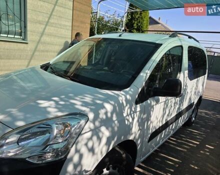 Белый Ситроен Берлинго, объемом двигателя 1.56 л и пробегом 90 тыс. км за 11500 $, фото 15 на Automoto.ua