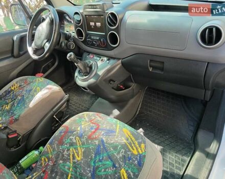 Белый Ситроен Берлинго, объемом двигателя 1.56 л и пробегом 90 тыс. км за 11500 $, фото 7 на Automoto.ua