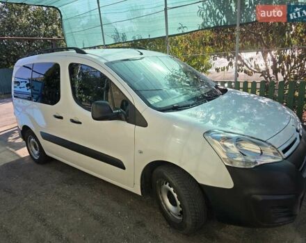 Белый Ситроен Берлинго, объемом двигателя 1.56 л и пробегом 90 тыс. км за 11500 $, фото 16 на Automoto.ua