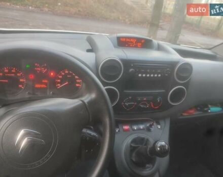 Белый Ситроен Берлинго, объемом двигателя 1.56 л и пробегом 202 тыс. км за 8500 $, фото 7 на Automoto.ua