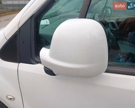 Белый Ситроен Берлинго, объемом двигателя 1.6 л и пробегом 172 тыс. км за 10500 $, фото 2 на Automoto.ua