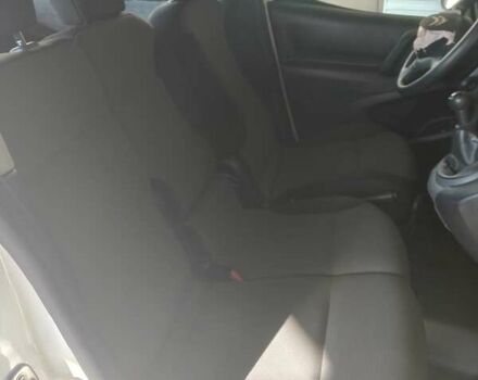 Белый Ситроен Берлинго, объемом двигателя 1.6 л и пробегом 86 тыс. км за 6350 $, фото 2 на Automoto.ua