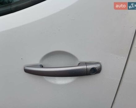 Белый Ситроен Берлинго, объемом двигателя 1.6 л и пробегом 172 тыс. км за 10500 $, фото 1 на Automoto.ua