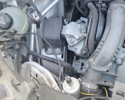 Білий Сітроен Берлінго, об'ємом двигуна 1.6 л та пробігом 86 тис. км за 5500 $, фото 5 на Automoto.ua