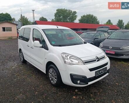 Белый Ситроен Берлинго, объемом двигателя 1.6 л и пробегом 172 тыс. км за 10500 $, фото 13 на Automoto.ua