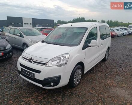 Белый Ситроен Берлинго, объемом двигателя 1.6 л и пробегом 172 тыс. км за 10500 $, фото 18 на Automoto.ua