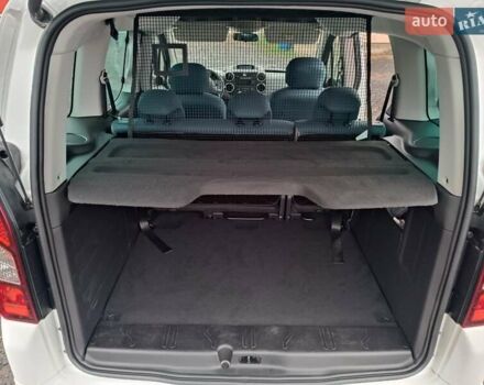 Белый Ситроен Берлинго, объемом двигателя 1.6 л и пробегом 172 тыс. км за 10500 $, фото 34 на Automoto.ua