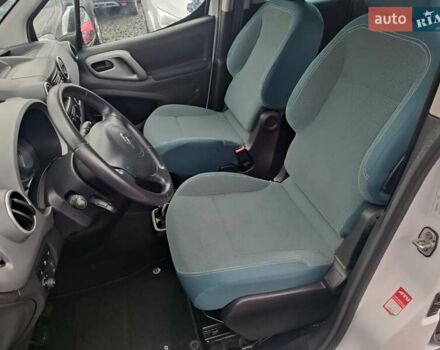 Белый Ситроен Берлинго, объемом двигателя 1.6 л и пробегом 172 тыс. км за 10500 $, фото 23 на Automoto.ua