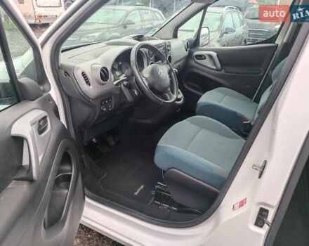 Белый Ситроен Берлинго, объемом двигателя 1.6 л и пробегом 172 тыс. км за 10500 $, фото 21 на Automoto.ua