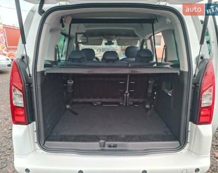 Белый Ситроен Берлинго, объемом двигателя 1.6 л и пробегом 172 тыс. км за 10500 $, фото 32 на Automoto.ua