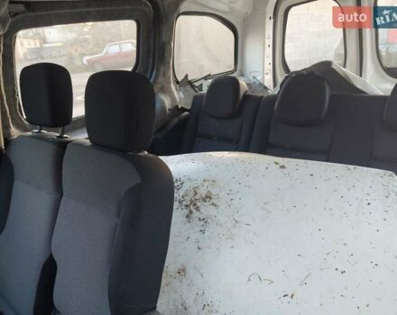 Білий Сітроен Берлінго, об'ємом двигуна 1.6 л та пробігом 86 тис. км за 5500 $, фото 13 на Automoto.ua