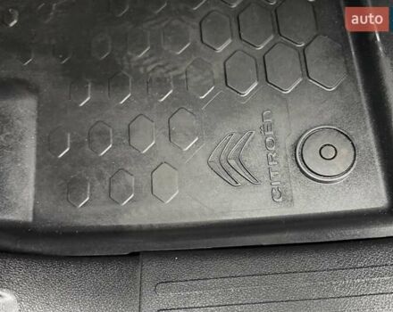 Белый Ситроен Берлинго, объемом двигателя 1.5 л и пробегом 159 тыс. км за 15950 $, фото 62 на Automoto.ua