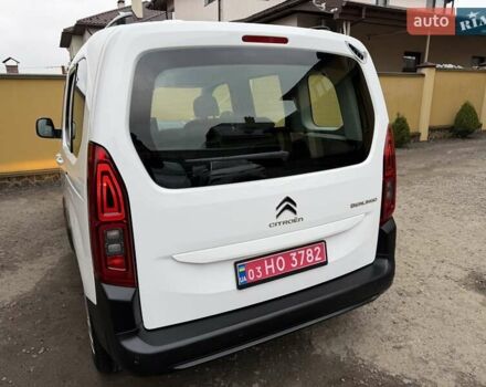 Белый Ситроен Берлинго, объемом двигателя 1.5 л и пробегом 159 тыс. км за 15950 $, фото 6 на Automoto.ua
