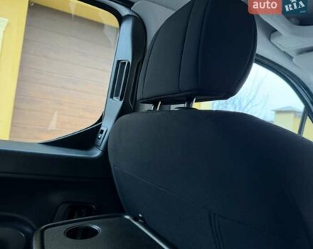 Белый Ситроен Берлинго, объемом двигателя 1.5 л и пробегом 159 тыс. км за 15950 $, фото 119 на Automoto.ua