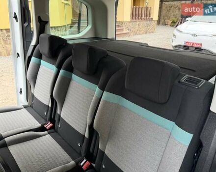 Белый Ситроен Берлинго, объемом двигателя 1.5 л и пробегом 159 тыс. км за 15950 $, фото 49 на Automoto.ua