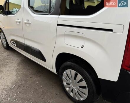Белый Ситроен Берлинго, объемом двигателя 1.5 л и пробегом 159 тыс. км за 15950 $, фото 30 на Automoto.ua