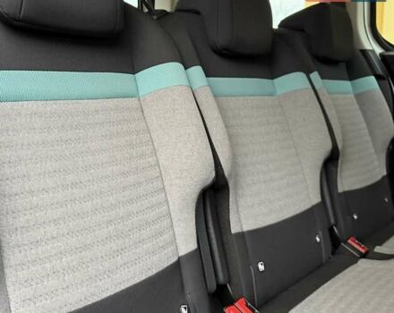 Белый Ситроен Берлинго, объемом двигателя 1.5 л и пробегом 159 тыс. км за 15950 $, фото 115 на Automoto.ua