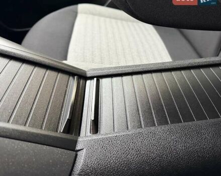 Белый Ситроен Берлинго, объемом двигателя 1.5 л и пробегом 159 тыс. км за 15950 $, фото 71 на Automoto.ua