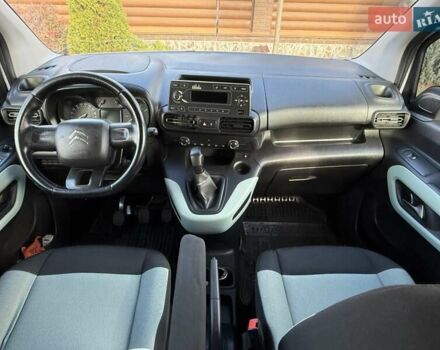 Сітроен Берлінго 2019 у Борисполе на Automoto.ua Білий Сітроен Берлінго, об'ємом двигуна 1.56 л та пробігом 120 тис. км за 13300 $, фото 60 на Automoto.ua
