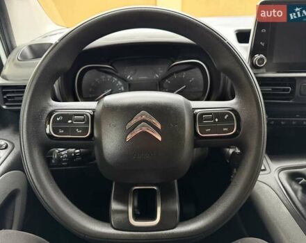 Белый Ситроен Берлинго, объемом двигателя 1.5 л и пробегом 159 тыс. км за 15950 $, фото 77 на Automoto.ua