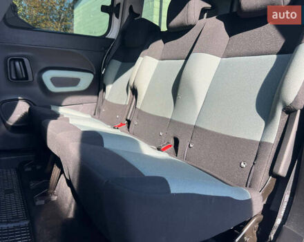 Белый Ситроен Берлинго, объемом двигателя 1.5 л и пробегом 186 тыс. км за 16000 $, фото 18 на Automoto.ua