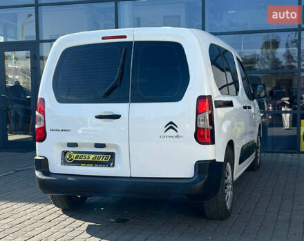 Белый Ситроен Берлинго, объемом двигателя 1.5 л и пробегом 186 тыс. км за 16000 $, фото 6 на Automoto.ua