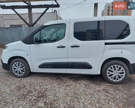 Белый Ситроен Берлинго, объемом двигателя 1.5 л и пробегом 186 тыс. км за 15100 $, фото 3 на Automoto.ua
