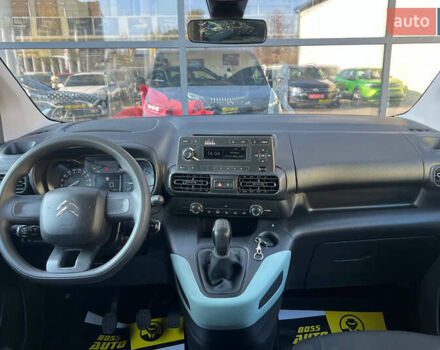 Белый Ситроен Берлинго, объемом двигателя 1.5 л и пробегом 186 тыс. км за 16000 $, фото 9 на Automoto.ua
