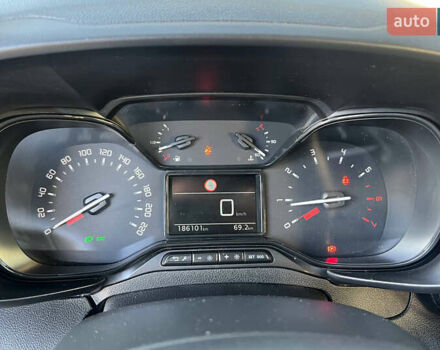 Белый Ситроен Берлинго, объемом двигателя 1.5 л и пробегом 186 тыс. км за 16000 $, фото 16 на Automoto.ua