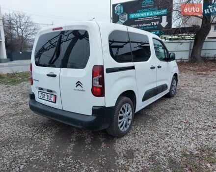 Белый Ситроен Берлинго, объемом двигателя 1.5 л и пробегом 186 тыс. км за 15100 $, фото 2 на Automoto.ua