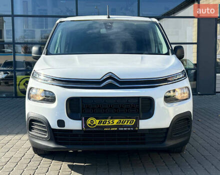 Белый Ситроен Берлинго, объемом двигателя 1.5 л и пробегом 186 тыс. км за 16000 $, фото 1 на Automoto.ua