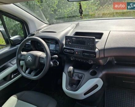 Белый Ситроен Берлинго, объемом двигателя 1.5 л и пробегом 186 тыс. км за 15100 $, фото 10 на Automoto.ua