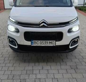 Білий Сітроен Берлінго, об'ємом двигуна 1.6 л та пробігом 114 тис. км за 18200 $, фото 2 на Automoto.ua