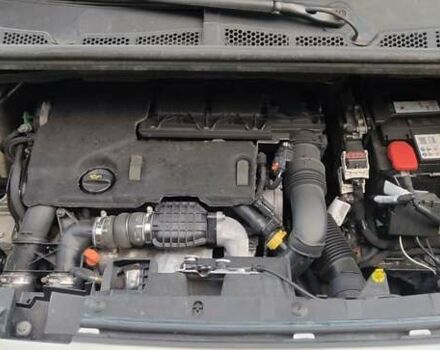 Білий Сітроен Берлінго, об'ємом двигуна 1.6 л та пробігом 114 тис. км за 18200 $, фото 5 на Automoto.ua