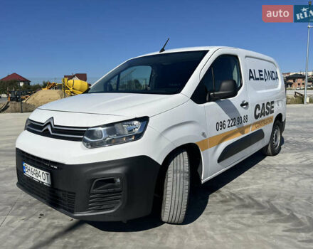 Белый Ситроен Берлинго, объемом двигателя 1.5 л и пробегом 235 тыс. км за 11600 $, фото 8 на Automoto.ua