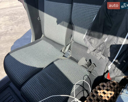 Белый Ситроен Берлинго, объемом двигателя 1.5 л и пробегом 235 тыс. км за 11600 $, фото 33 на Automoto.ua