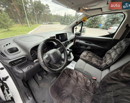 Білий Сітроен Берлінго, об'ємом двигуна 1.56 л та пробігом 100 тис. км за 13900 $, фото 12 на Automoto.ua