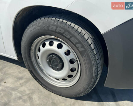 Белый Ситроен Берлинго, объемом двигателя 1.5 л и пробегом 235 тыс. км за 11600 $, фото 20 на Automoto.ua