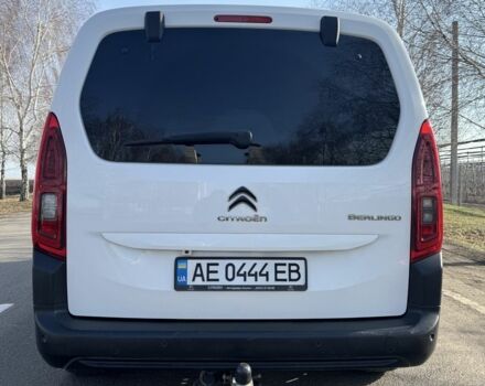 Білий Сітроен Берлінго, об'ємом двигуна 1.5 л та пробігом 90 тис. км за 24444 $, фото 3 на Automoto.ua