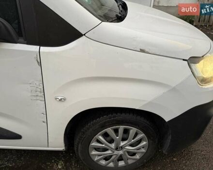 Білий Сітроен Берлінго, об'ємом двигуна 1.5 л та пробігом 4 тис. км за 16857 $, фото 5 на Automoto.ua