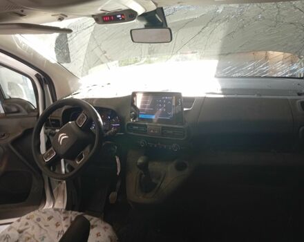 Белый Ситроен Берлинго, объемом двигателя 1.5 л и пробегом 40 тыс. км за 5000 $, фото 18 на Automoto.ua