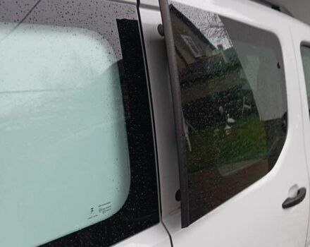 Белый Ситроен Берлинго, объемом двигателя 1.5 л и пробегом 47 тыс. км за 20900 $, фото 10 на Automoto.ua